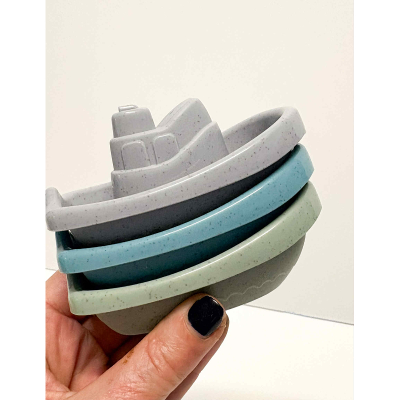 3 bootjes , grijs , blauw en groen 