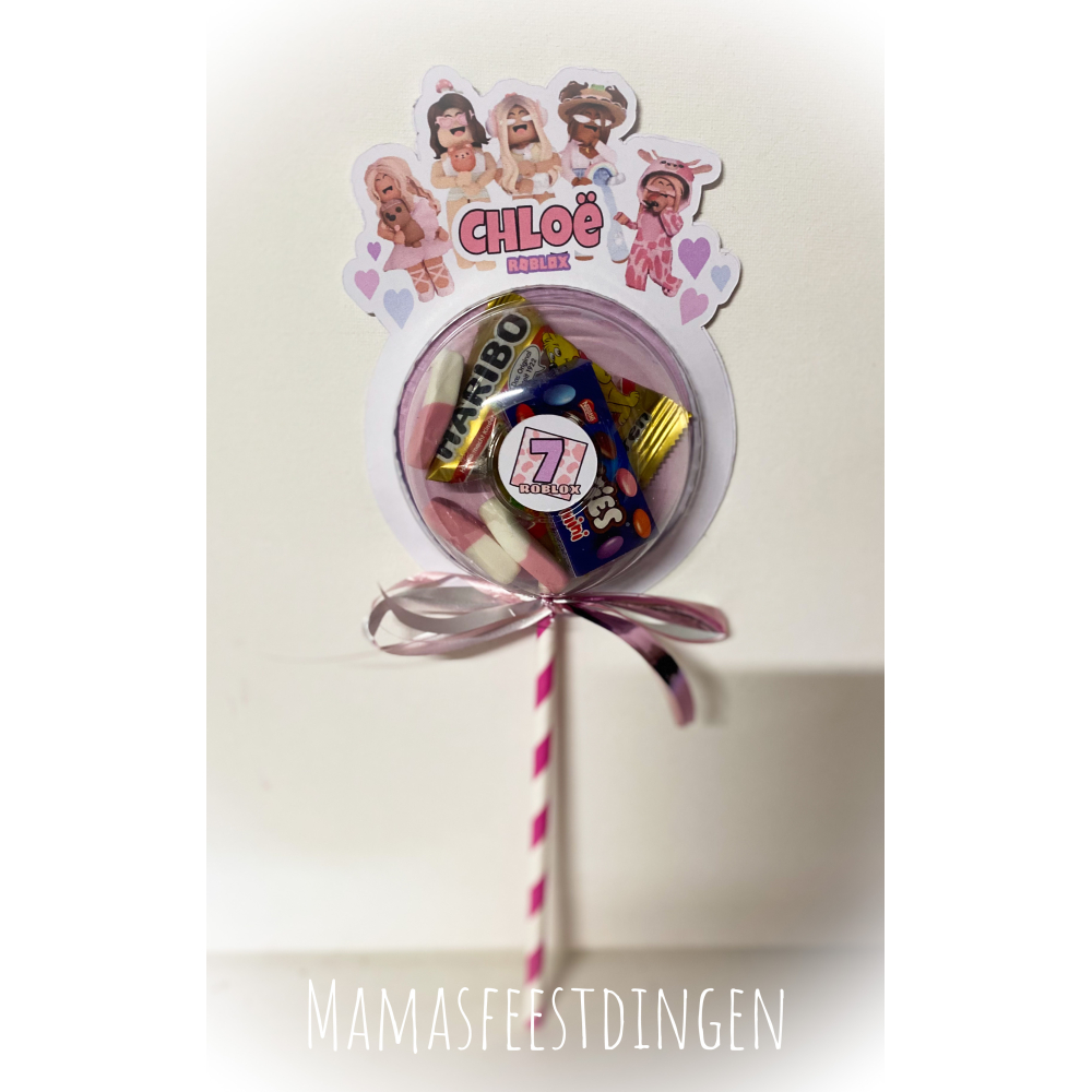 Traktatie bol roblox  girls 