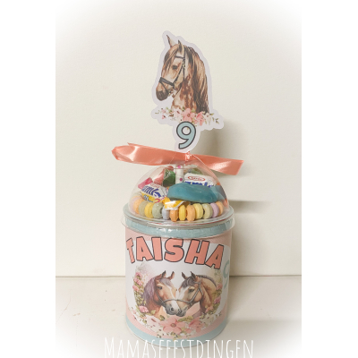 Pringles met snoep deksel paarden 