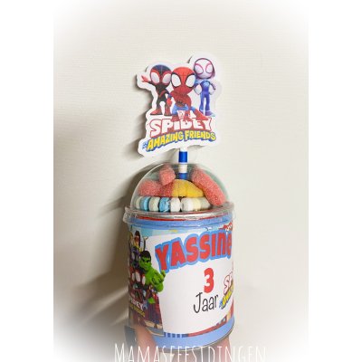 Pringles met snoep deksel spidey